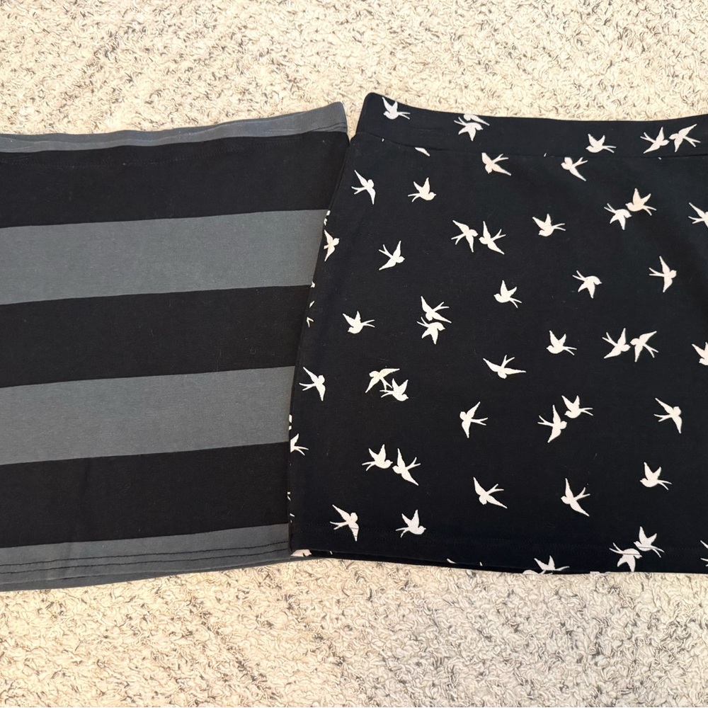 H&M Black and Gray Striped Skirt Set with Bird Pattern